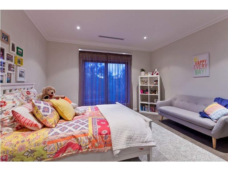 3 Swanway Crescent, Swanbourne WA 6010