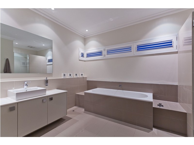 3 Swanway Crescent, Swanbourne WA 6010