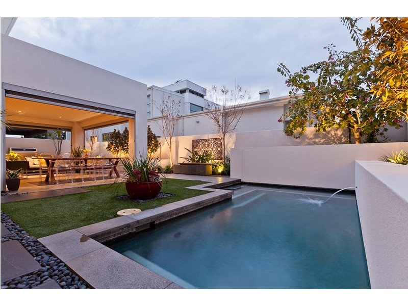 3 Swanway Crescent, Swanbourne WA 6010