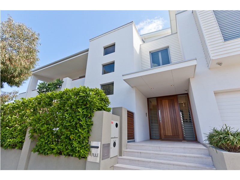 4 Rule Street, North Fremantle WA 6159
