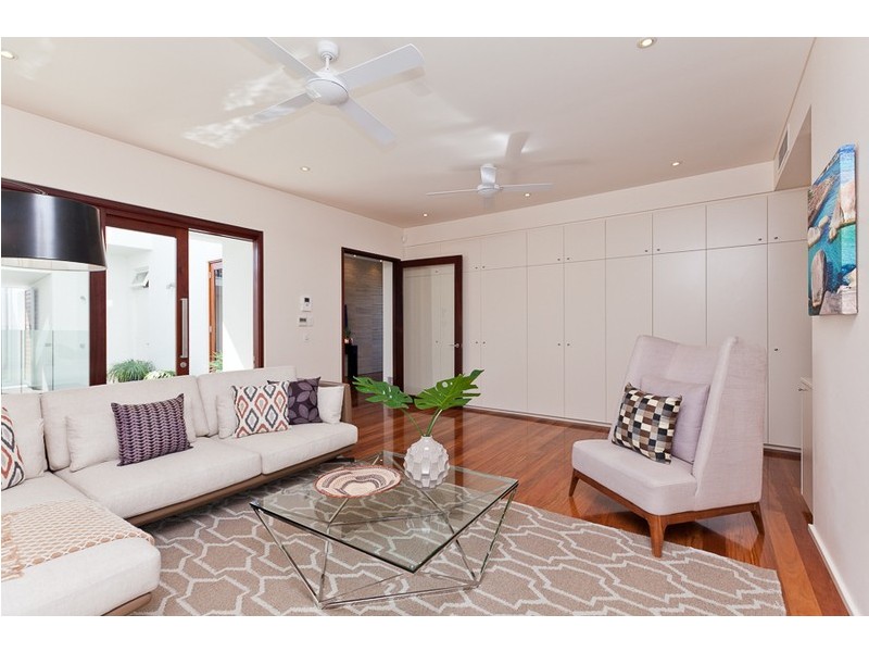 4 Rule Street, North Fremantle WA 6159