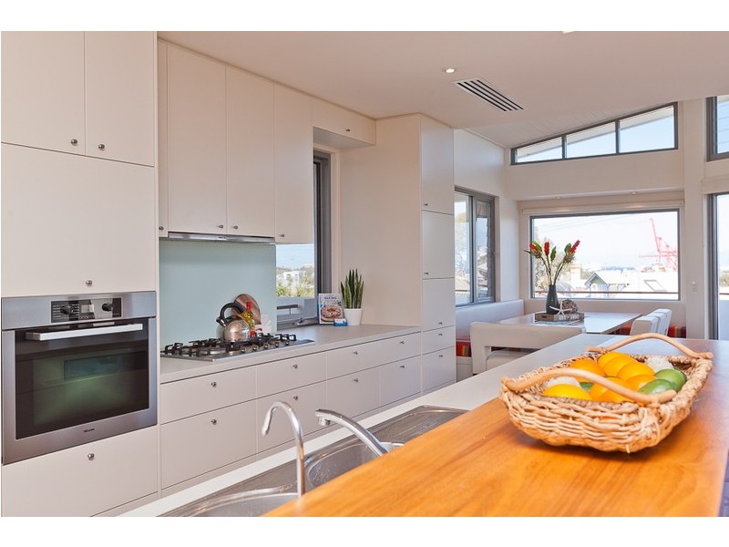 4 Rule Street, North Fremantle WA 6159