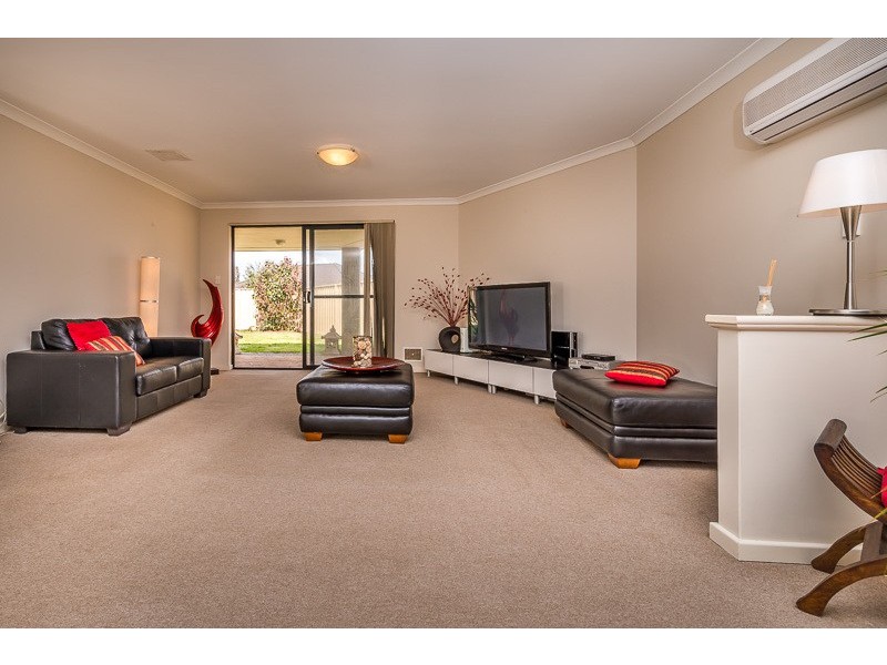 16 Giglia Drive, Sinagra WA 6065