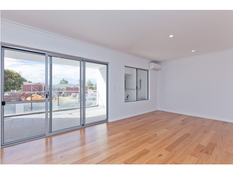 13/53 Oswald Street, Innaloo WA 6018