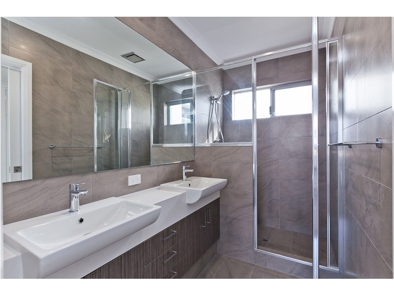 13/53 Oswald Street, Innaloo WA 6018