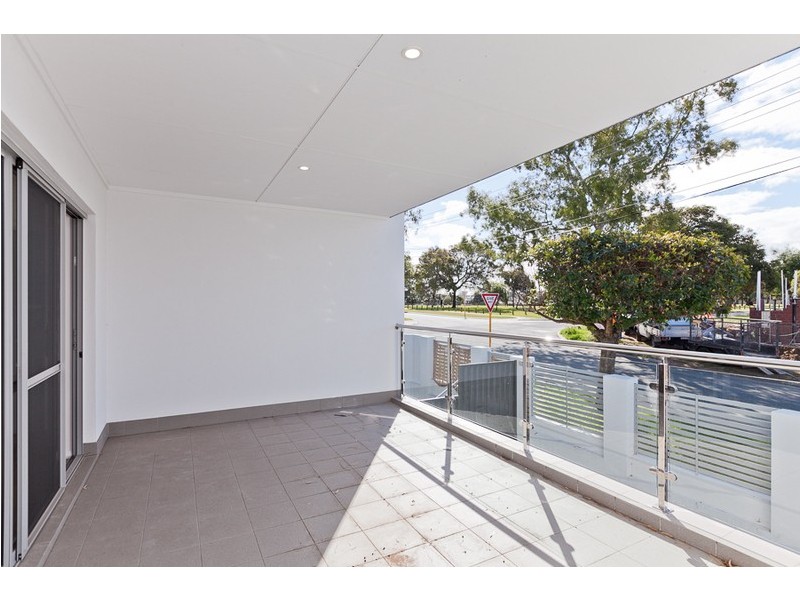 13/53 Oswald Street, Innaloo WA 6018