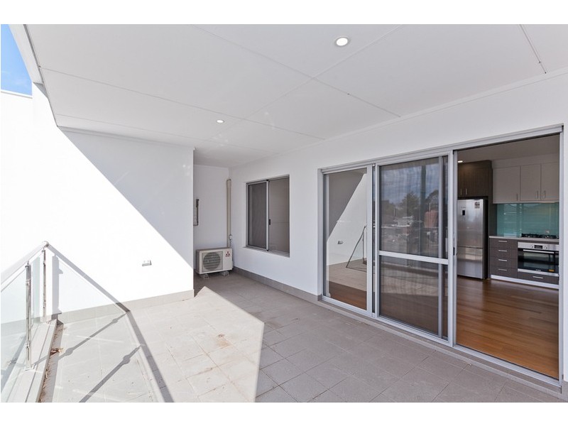 13/53 Oswald Street, Innaloo WA 6018