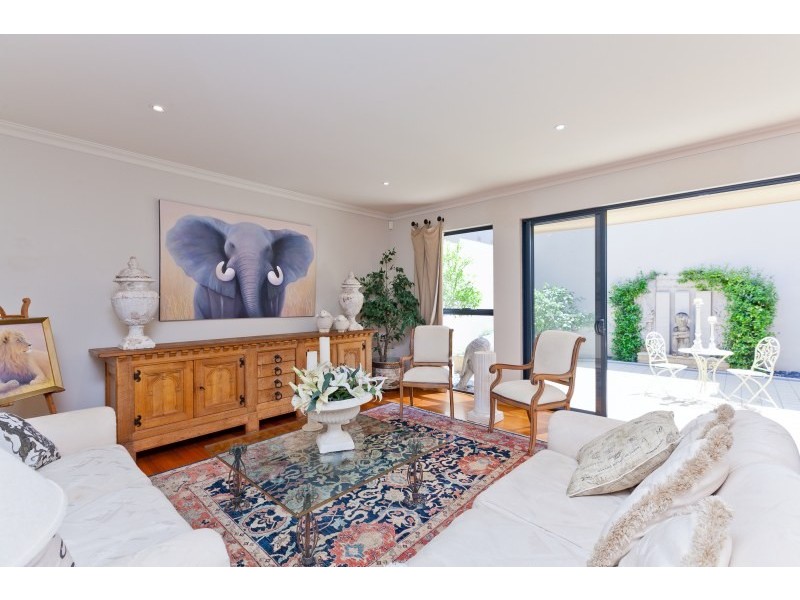 59 Robinson Street, Nedlands WA 6009