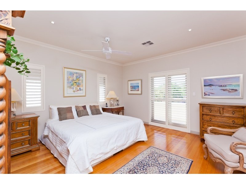 59 Robinson Street, Nedlands WA 6009