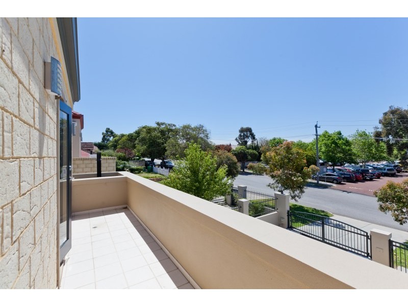 59 Robinson Street, Nedlands WA 6009