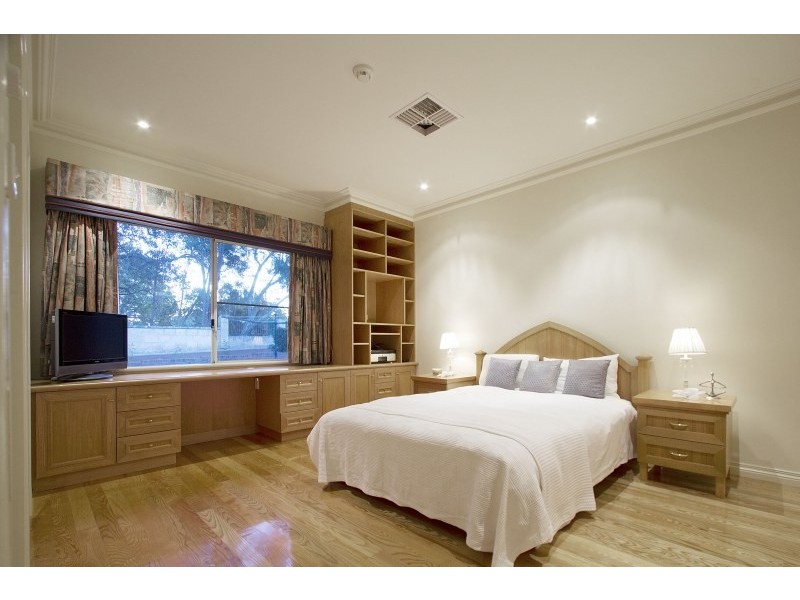 392 Maddington Road, Orange Grove WA 6109