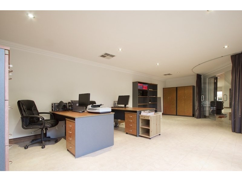 392 Maddington Road, Orange Grove WA 6109