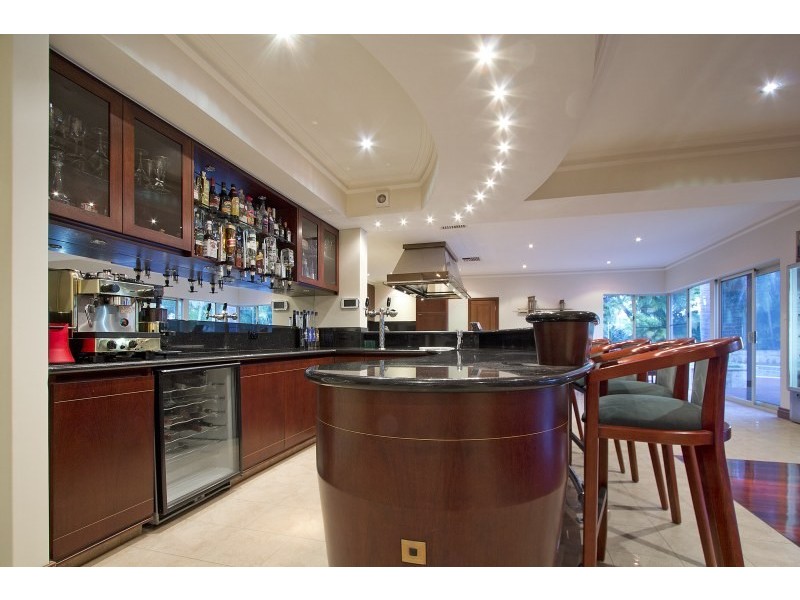 392 Maddington Road, Orange Grove WA 6109