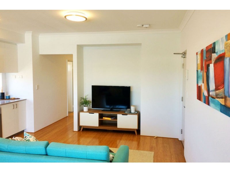 151 Huntriss Road, Doubleview WA 6018