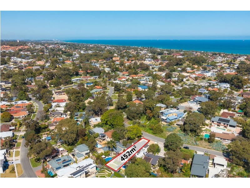 8A Ridge Street, Wembley Downs WA 6019