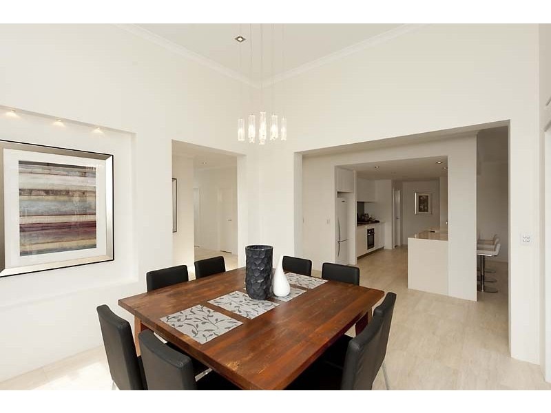 14 Huntress Avenue, North Coogee WA 6163