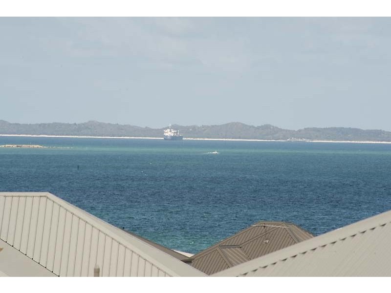 14 Huntress Avenue, North Coogee WA 6163