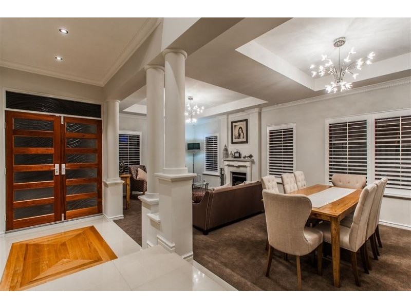 26 Mount Henry Road, Salter Point WA 6152