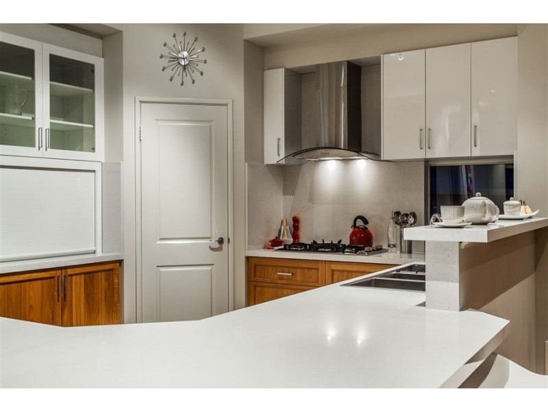 26 Mount Henry Road, Salter Point WA 6152