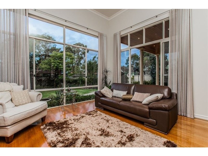 26 Mount Henry Road, Salter Point WA 6152