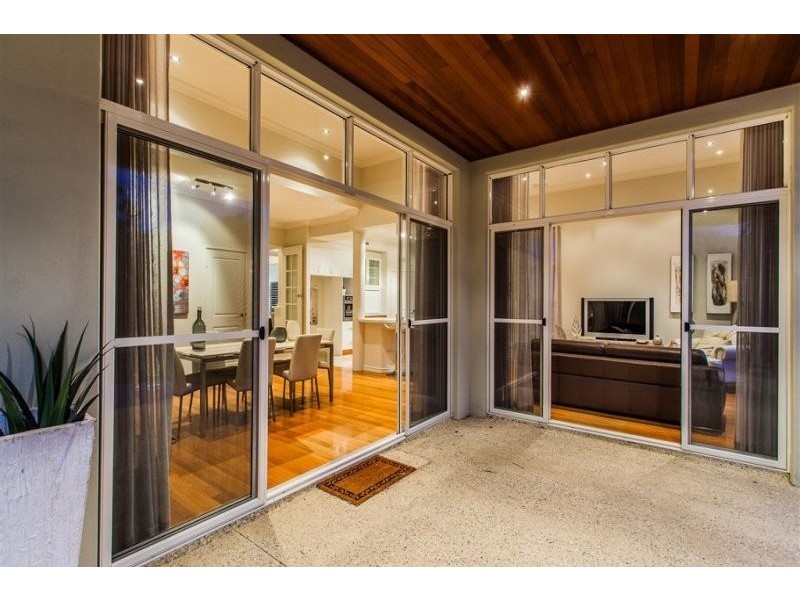 26 Mount Henry Road, Salter Point WA 6152