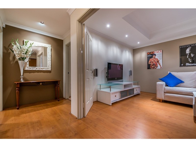 47 Waldburg Drive, Tapping WA 6065