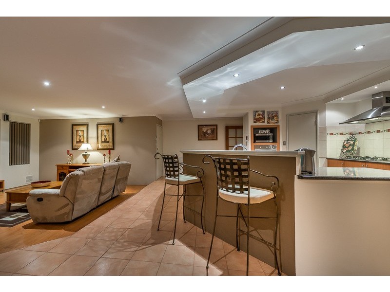 47 Waldburg Drive, Tapping WA 6065