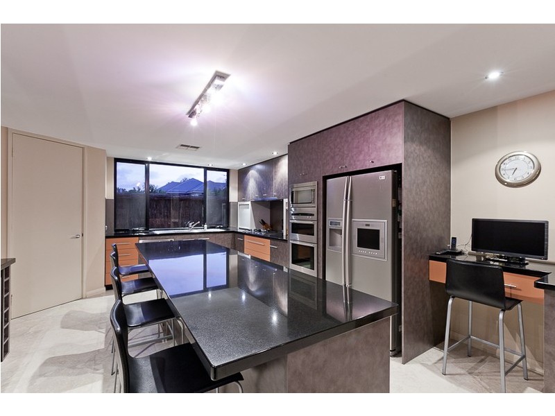 2 Robert Street, Dalkeith WA 6009