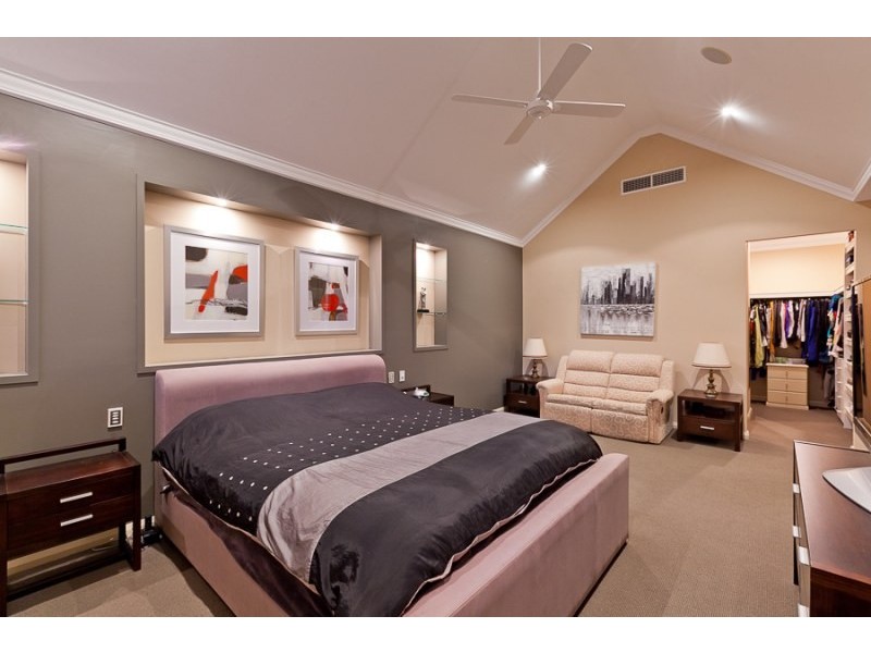 2 Robert Street, Dalkeith WA 6009