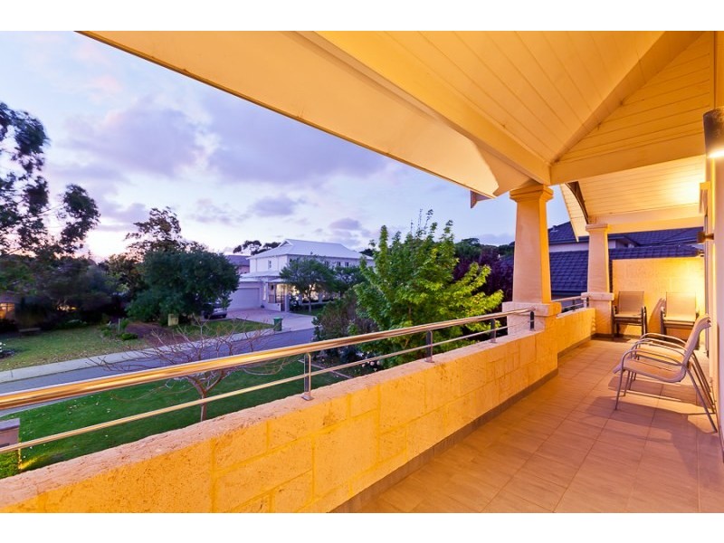 2 Robert Street, Dalkeith WA 6009