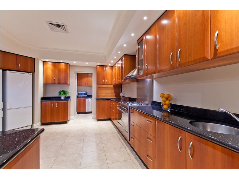 39 Windarra Drive, City Beach WA 6015