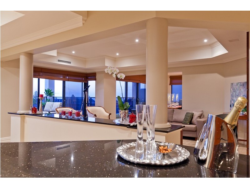 39 Windarra Drive, City Beach WA 6015