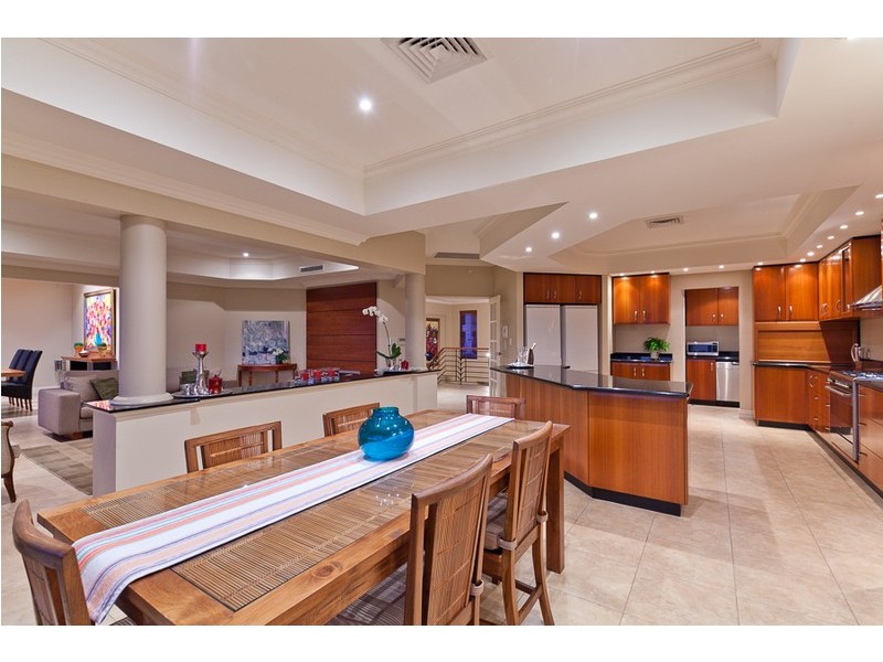 39 Windarra Drive, City Beach WA 6015