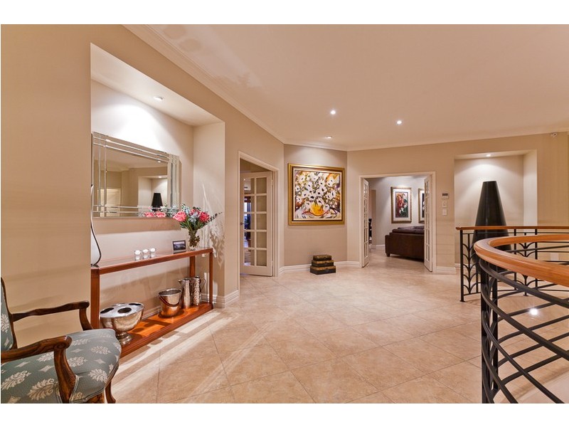 39 Windarra Drive, City Beach WA 6015