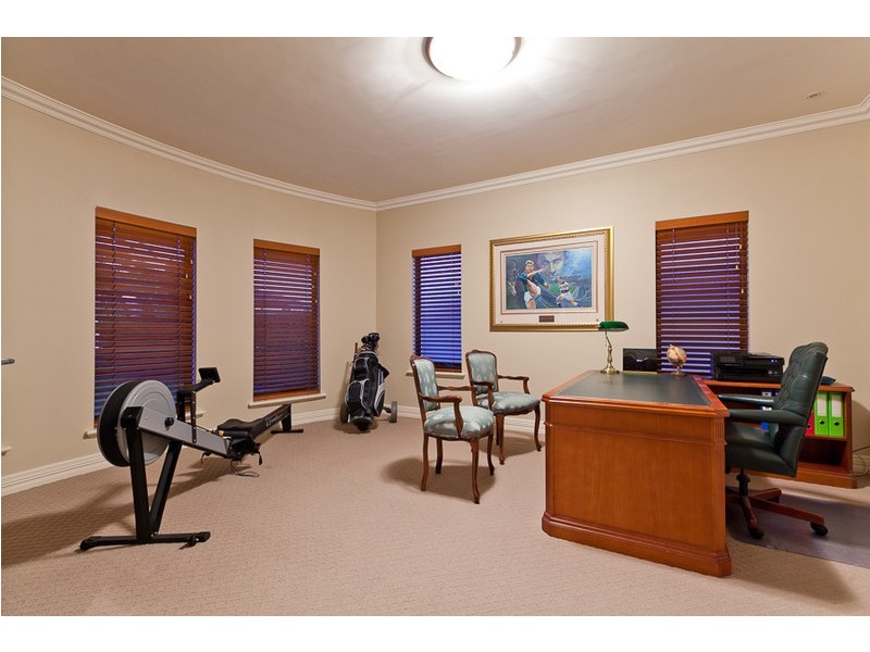 39 Windarra Drive, City Beach WA 6015