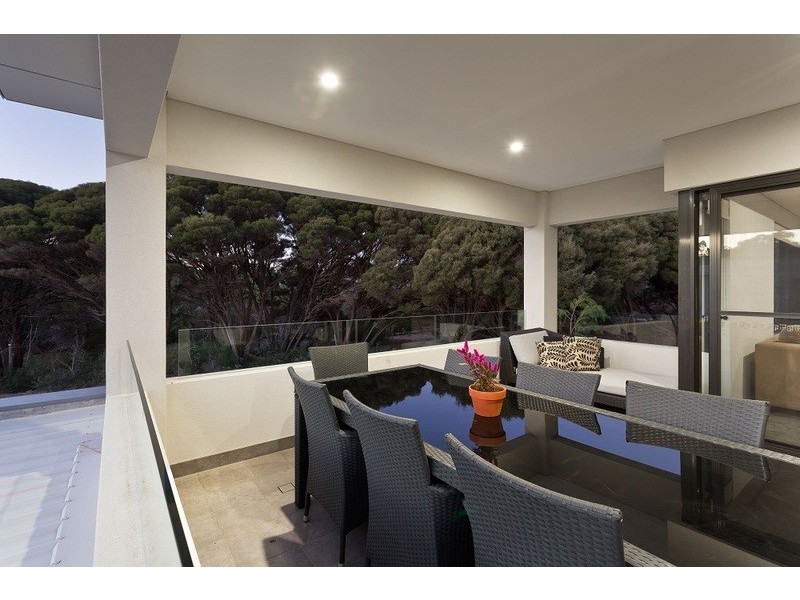 26 Swanway Crescent, Swanbourne WA 6010