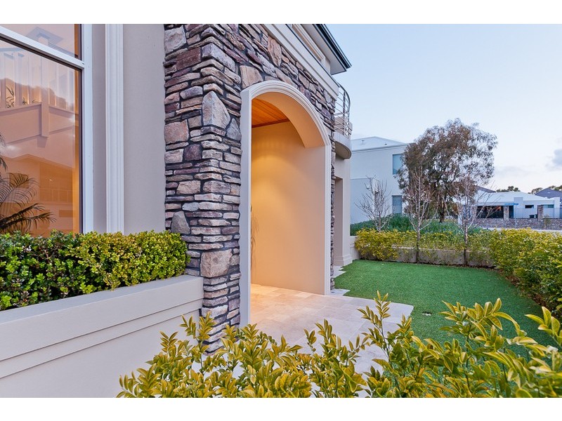 43 Alumni Terrace, Churchlands WA 6018