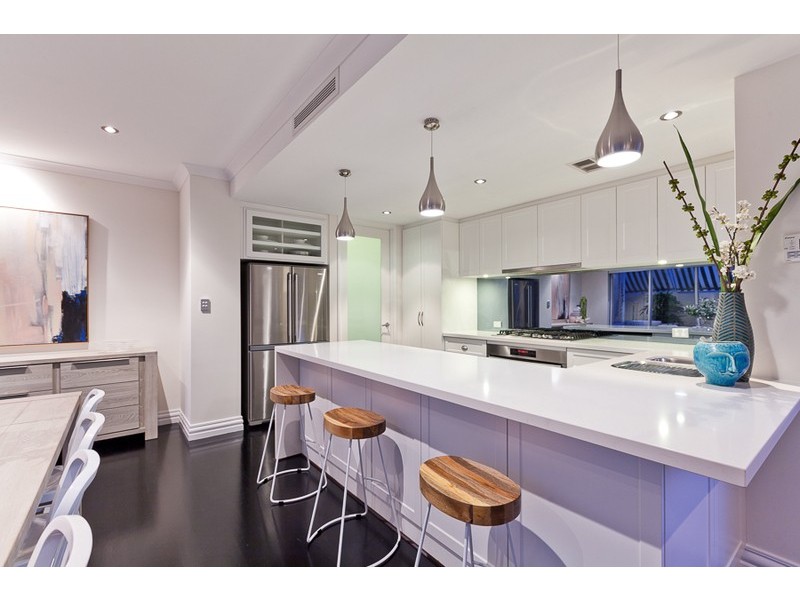 43 Alumni Terrace, Churchlands WA 6018