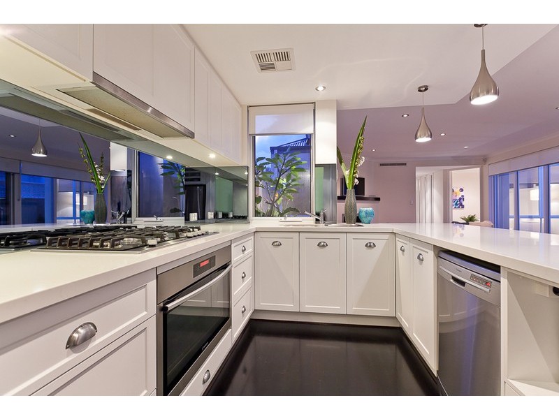 43 Alumni Terrace, Churchlands WA 6018