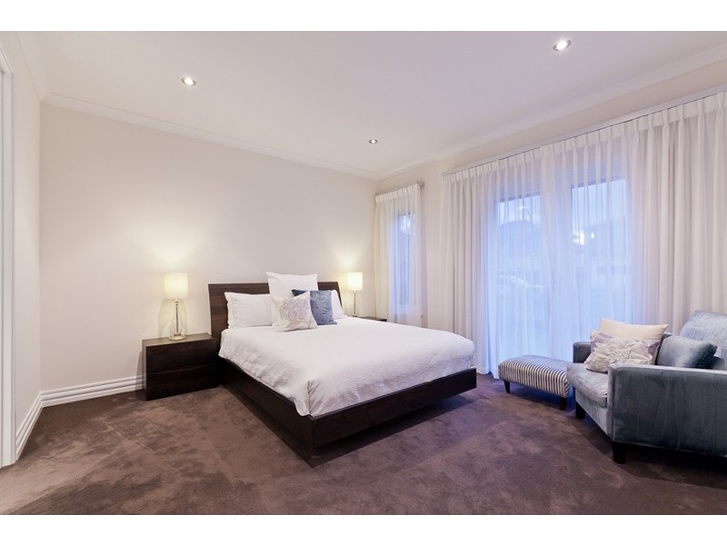 43 Alumni Terrace, Churchlands WA 6018