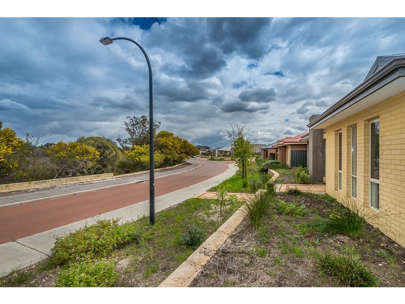 10 Vellum Loop, Aveley WA 6069