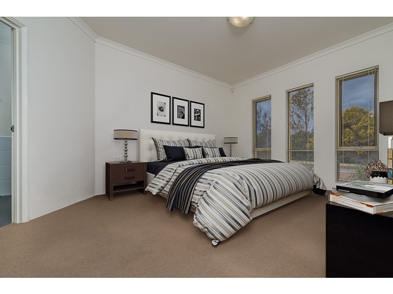 10 Vellum Loop, Aveley WA 6069