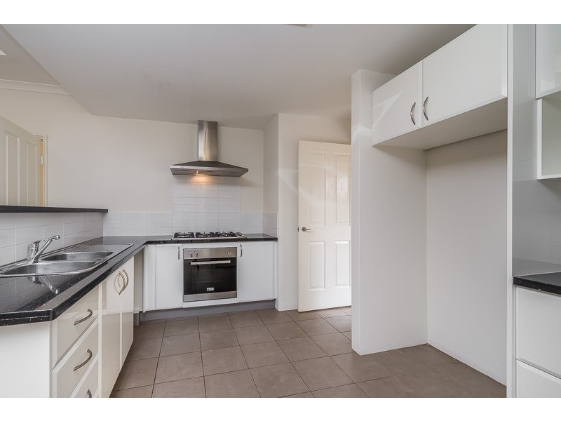10 Vellum Loop, Aveley WA 6069