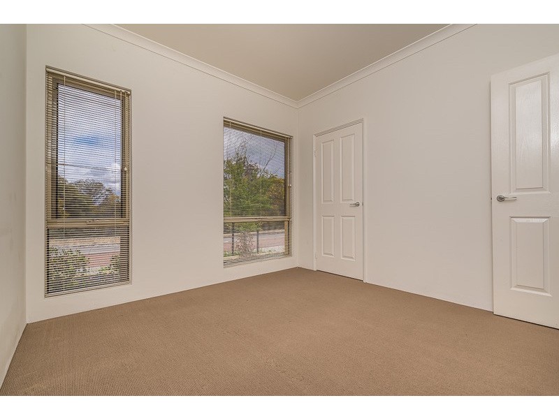 10 Vellum Loop, Aveley WA 6069