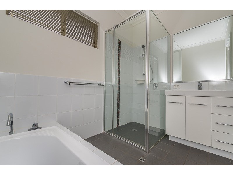 10 Vellum Loop, Aveley WA 6069