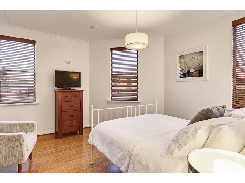 6/8-10 Pensioner Guard Road, North Fremantle WA 6159