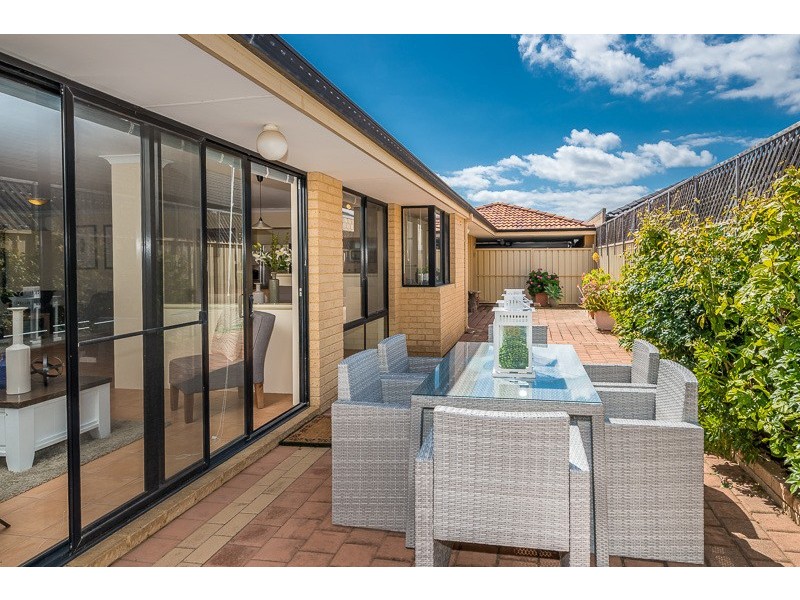 14 Marriot Turn, Currambine WA 6028