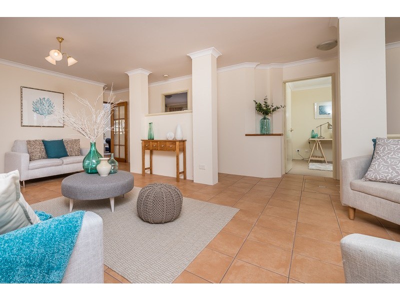 14 Marriot Turn, Currambine WA 6028