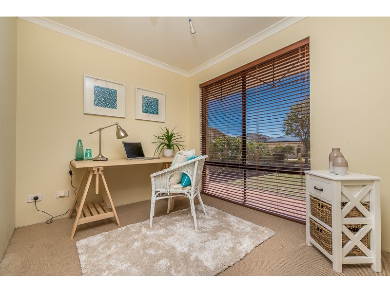 14 Marriot Turn, Currambine WA 6028
