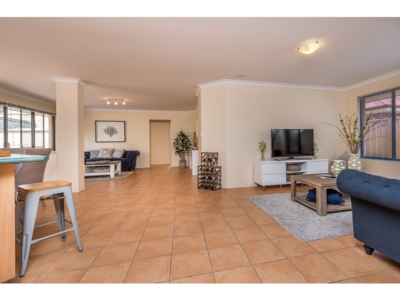 14 Marriot Turn, Currambine WA 6028